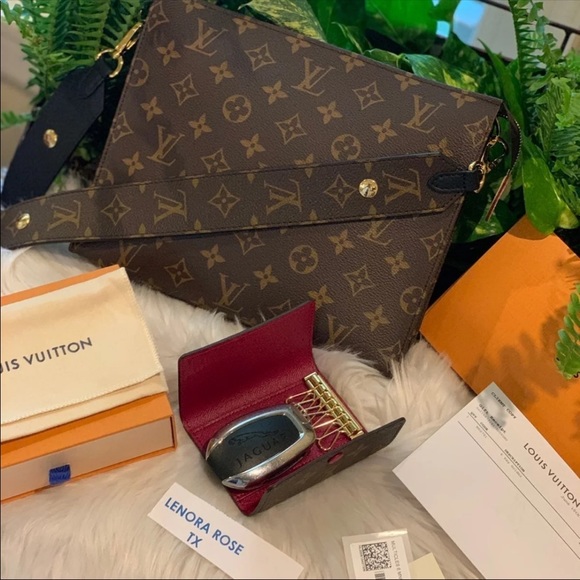 Check out my avail listing in my closet - Picture 8 of 13